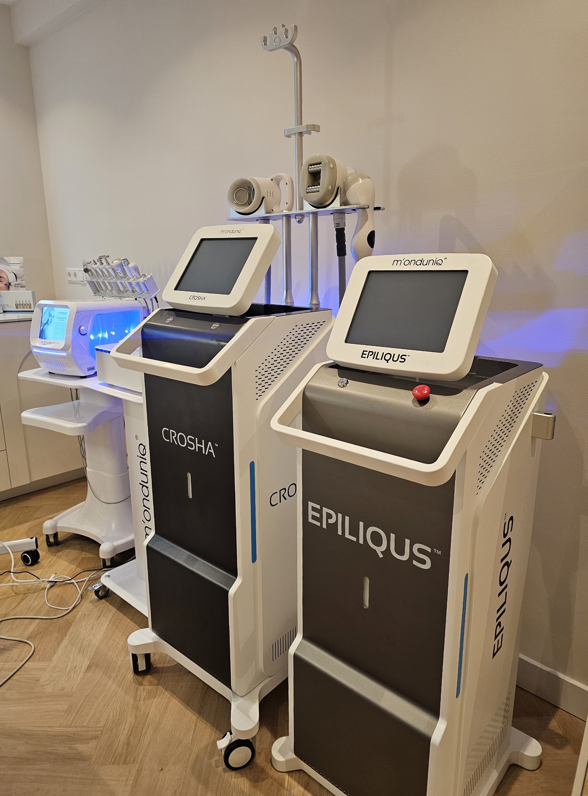 Laser- en radiofrequentieapparatuur in de behandelkamer
